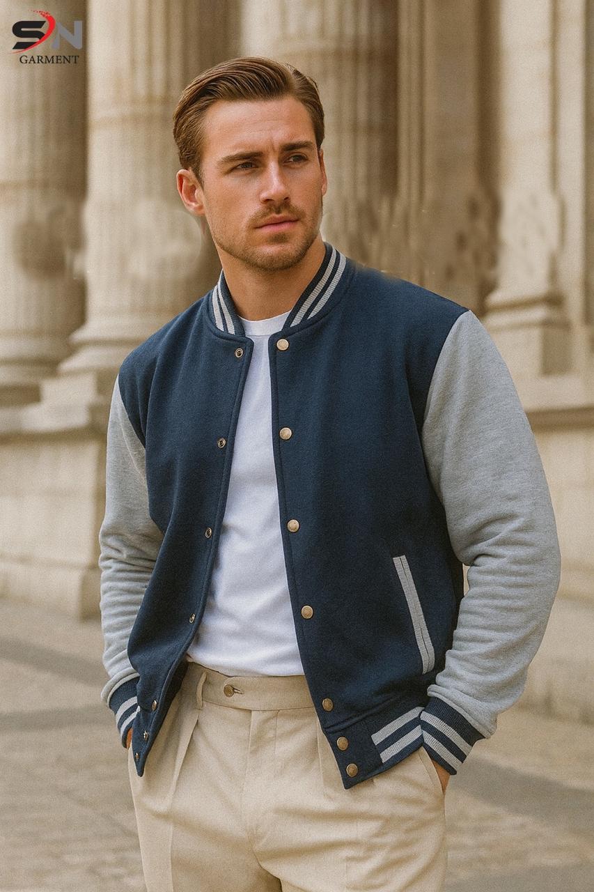 Modern Streetwear, Baseball Jacket Men, Cotton Fleece, Street Style Jacket, Winter Outfit, Luxeloops Streetwear, Casual Jacket, Men’s Fashion, Winter Street Look